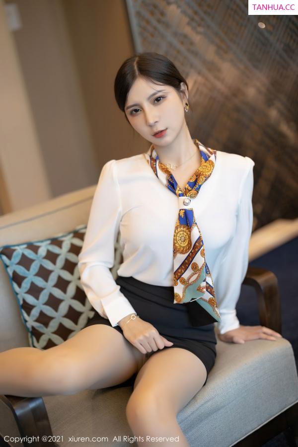 小蛮妖  小蛮妖深圳旅拍 优雅华丽的制服第16张图片